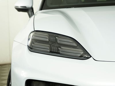 2025 Porsche Macan Electric 4