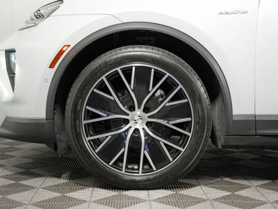 2025 Porsche Macan Electric 4