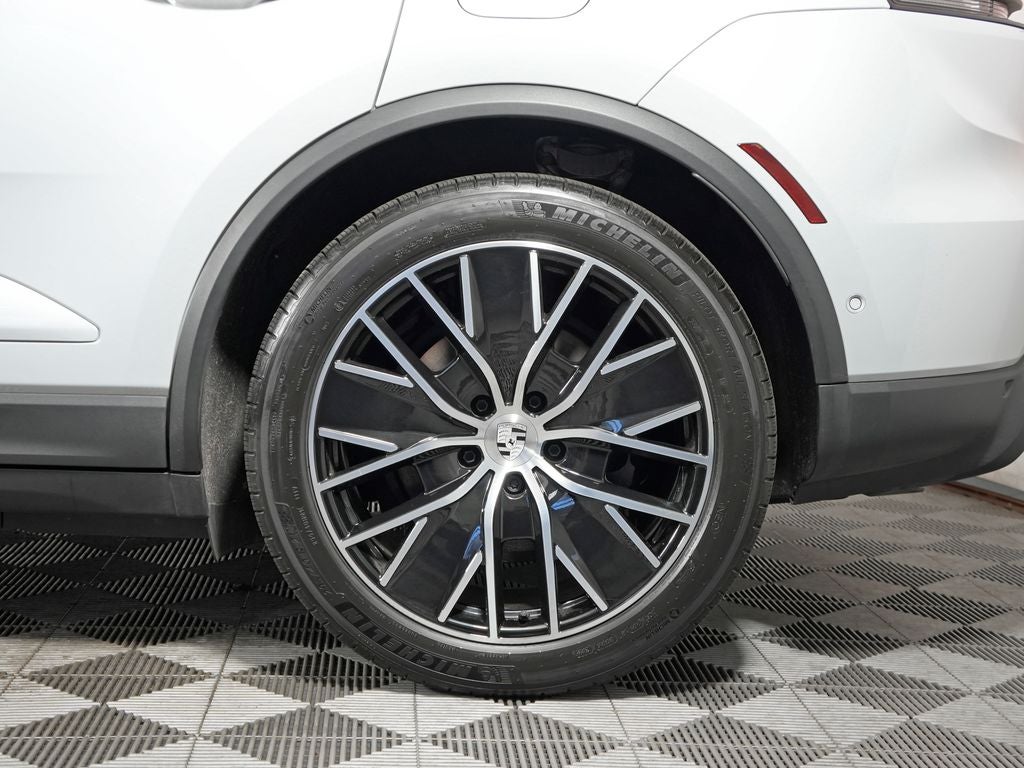 2025 Porsche Macan Electric 4