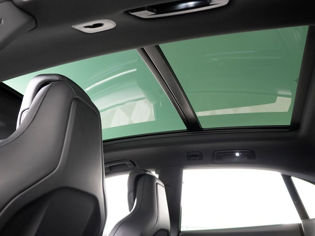 2025 Porsche Macan Electric 4
