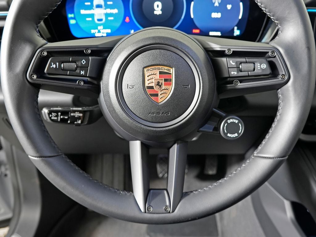 2025 Porsche Macan Electric 4