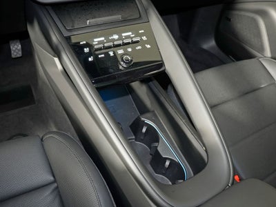2025 Porsche Macan Electric 4