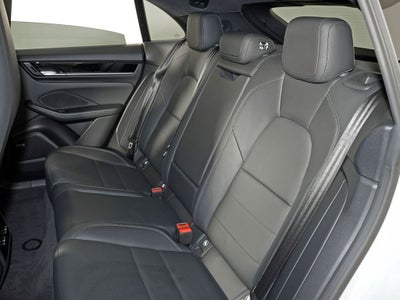2025 Porsche Macan Electric 4