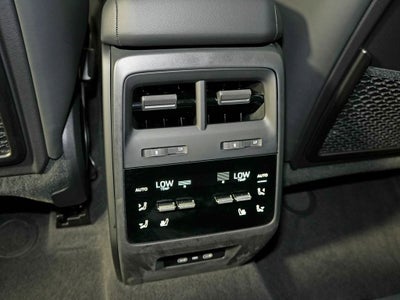 2025 Porsche Macan Electric 4