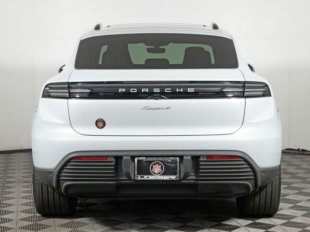 2025 Porsche Macan Electric 4