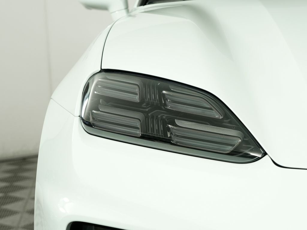 2026 Porsche Macan Electric 4