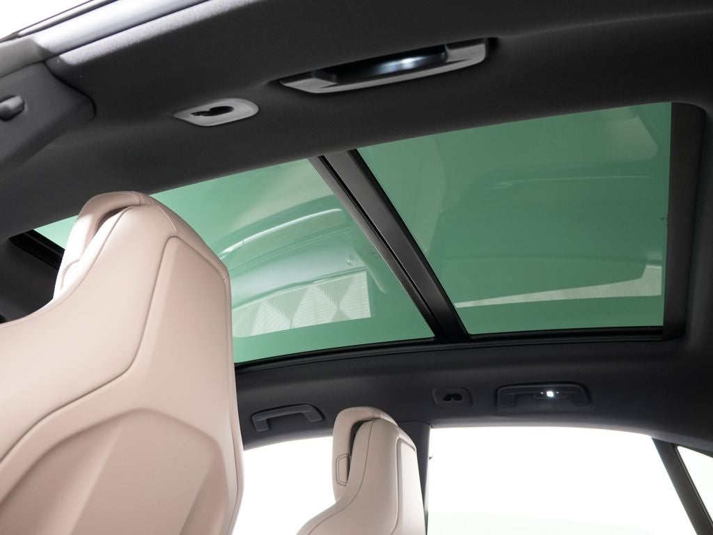 2026 Porsche Macan Electric 4