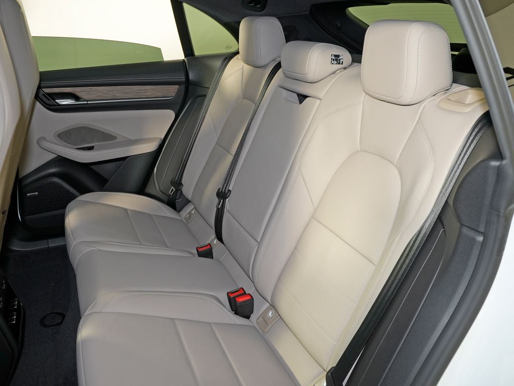 2026 Porsche Macan Electric 4