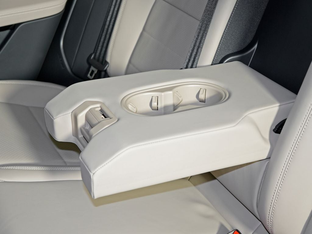 2026 Porsche Macan Electric 4