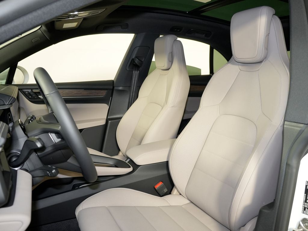 2026 Porsche Macan Electric 4