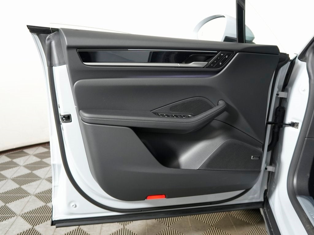 2026 Porsche Macan Electric 4