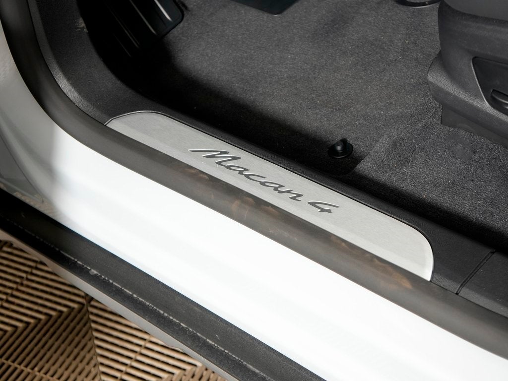 2026 Porsche Macan Electric 4