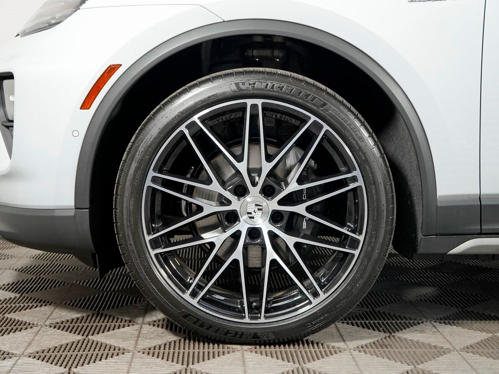 2026 Porsche Macan Electric 4