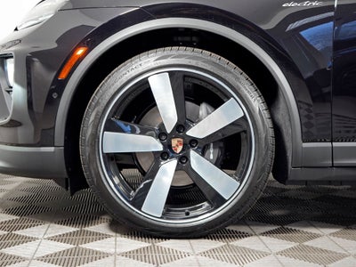 2026 Porsche Macan Electric 4