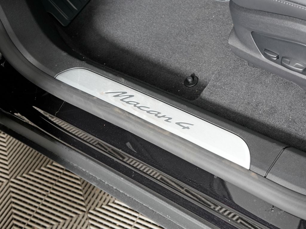 2026 Porsche Macan Electric 4