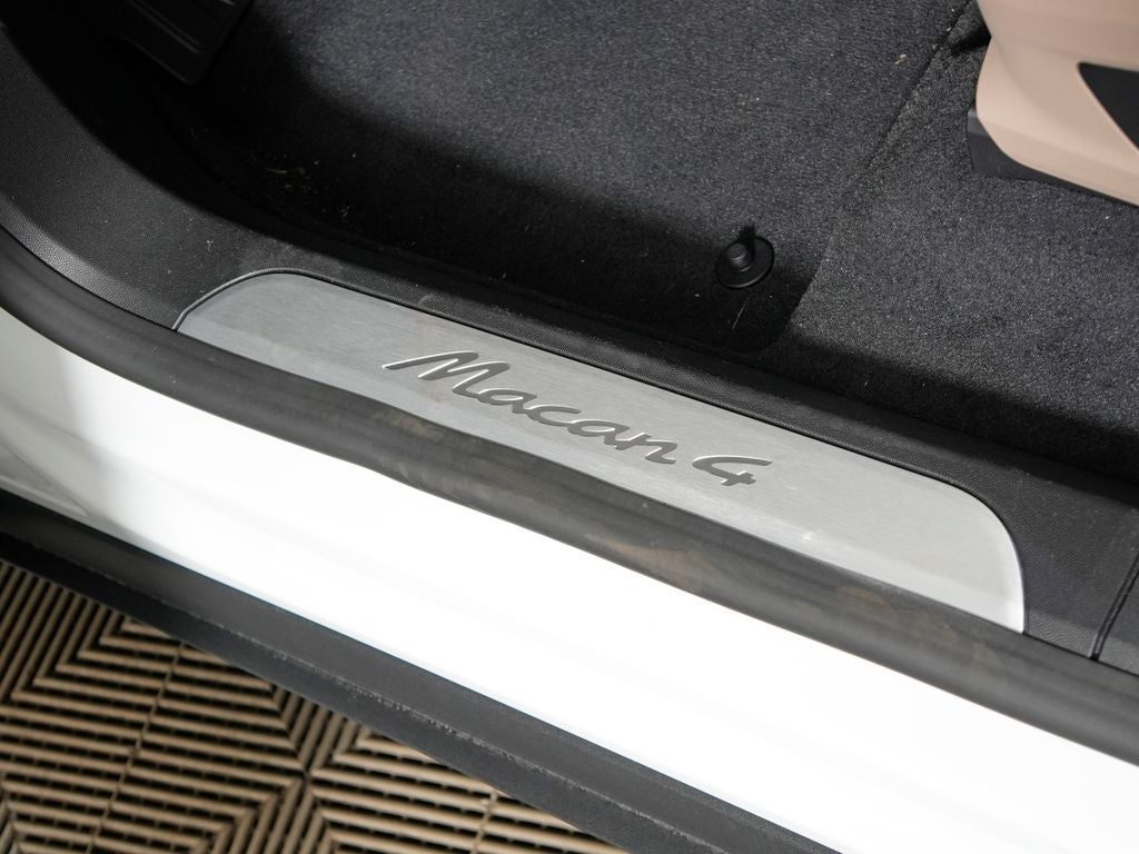 2026 Porsche Macan Electric 4