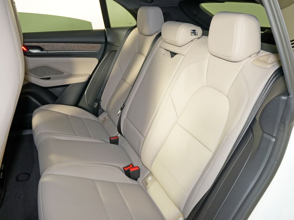 2026 Porsche Macan Electric 4