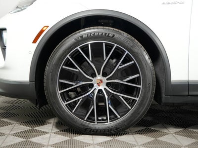 2026 Porsche Macan Electric 4