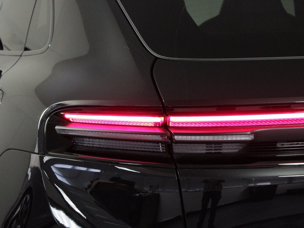 2025 Porsche Macan Electric 4