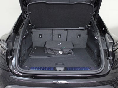 2025 Porsche Macan Electric 4