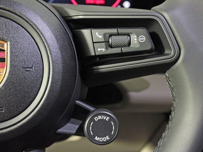 2025 Porsche Macan Electric 4