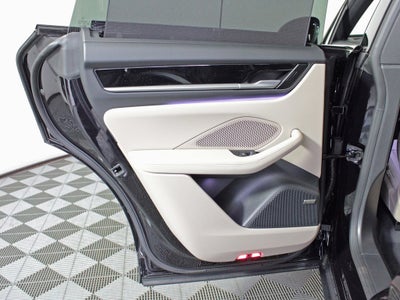 2025 Porsche Macan Electric 4