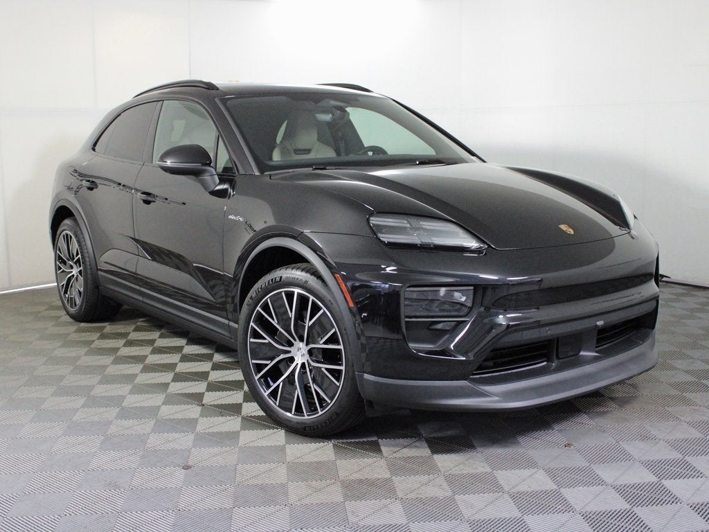 2025 Porsche Macan Electric 4
