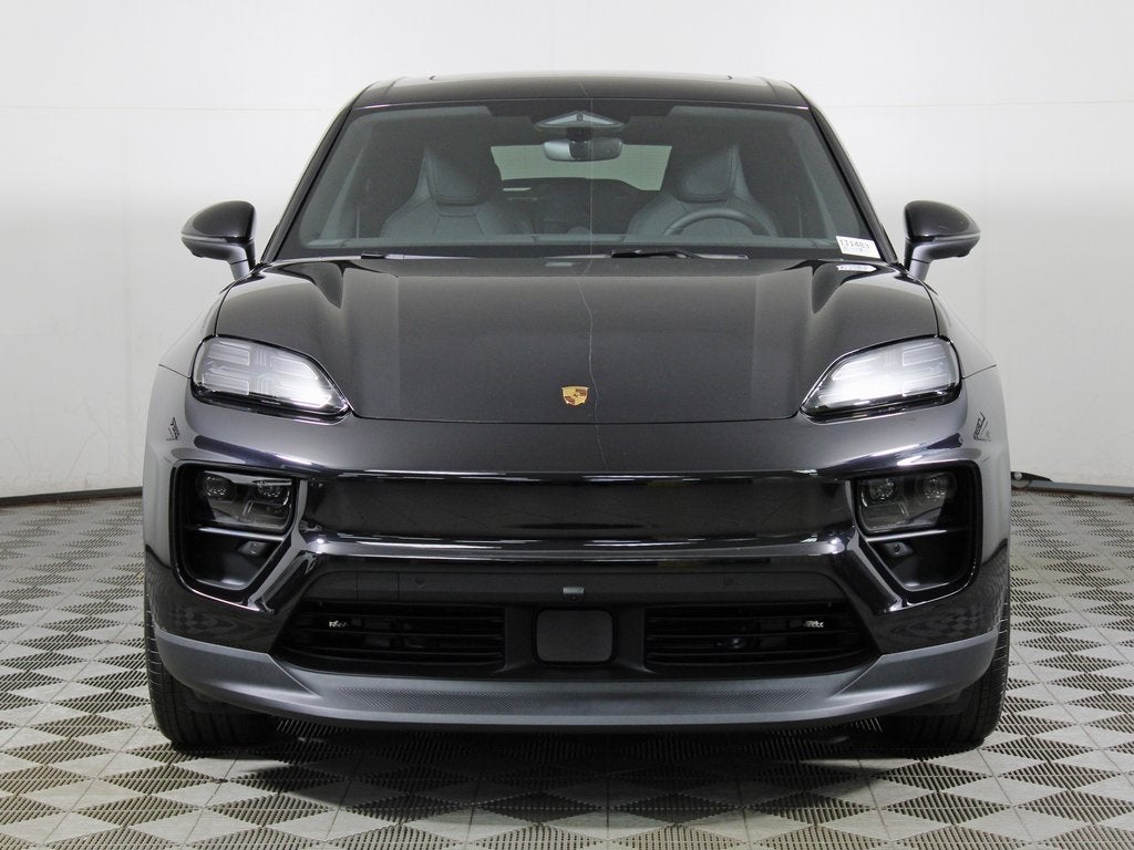 2025 Porsche Macan Electric 4