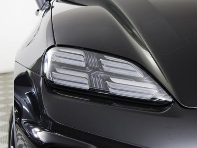 2025 Porsche Macan Electric 4