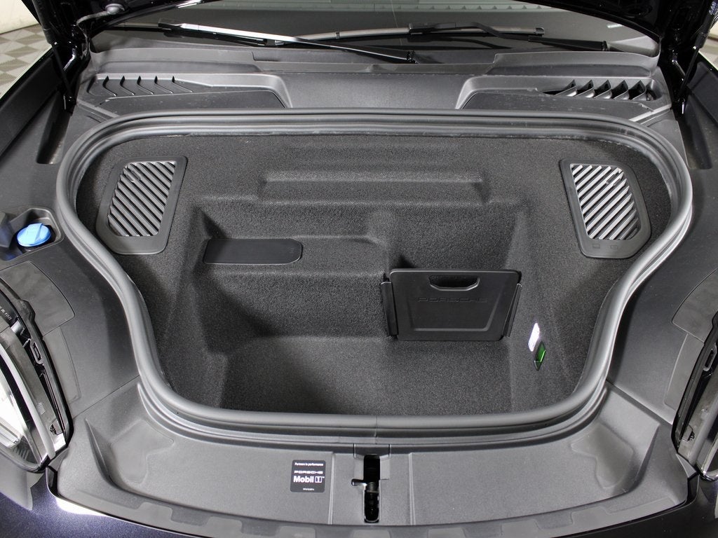 2025 Porsche Macan Electric 4