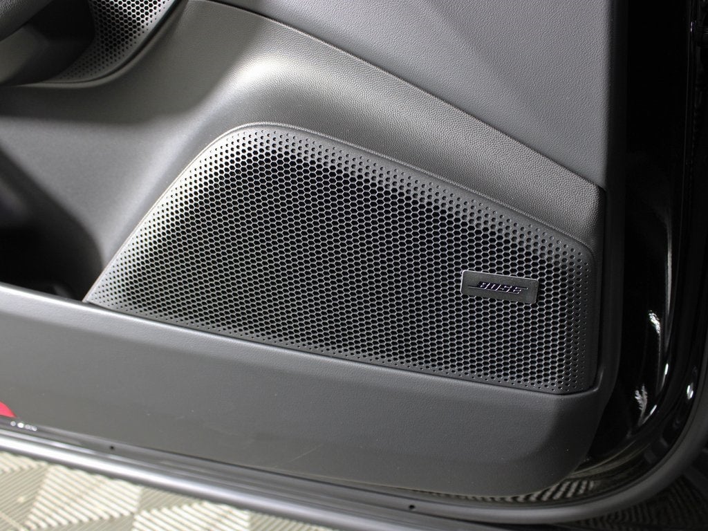 2025 Porsche Macan Electric 4