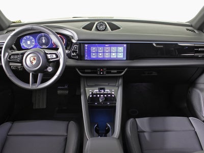 2025 Porsche Macan Electric 4