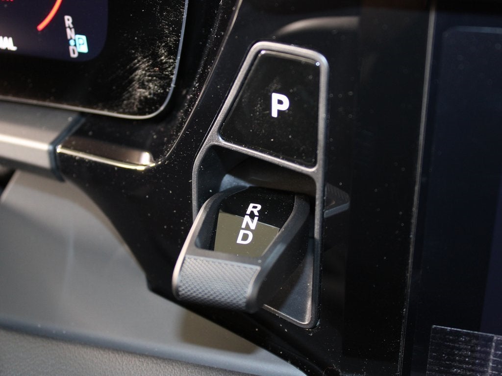 2025 Porsche Macan Electric 4