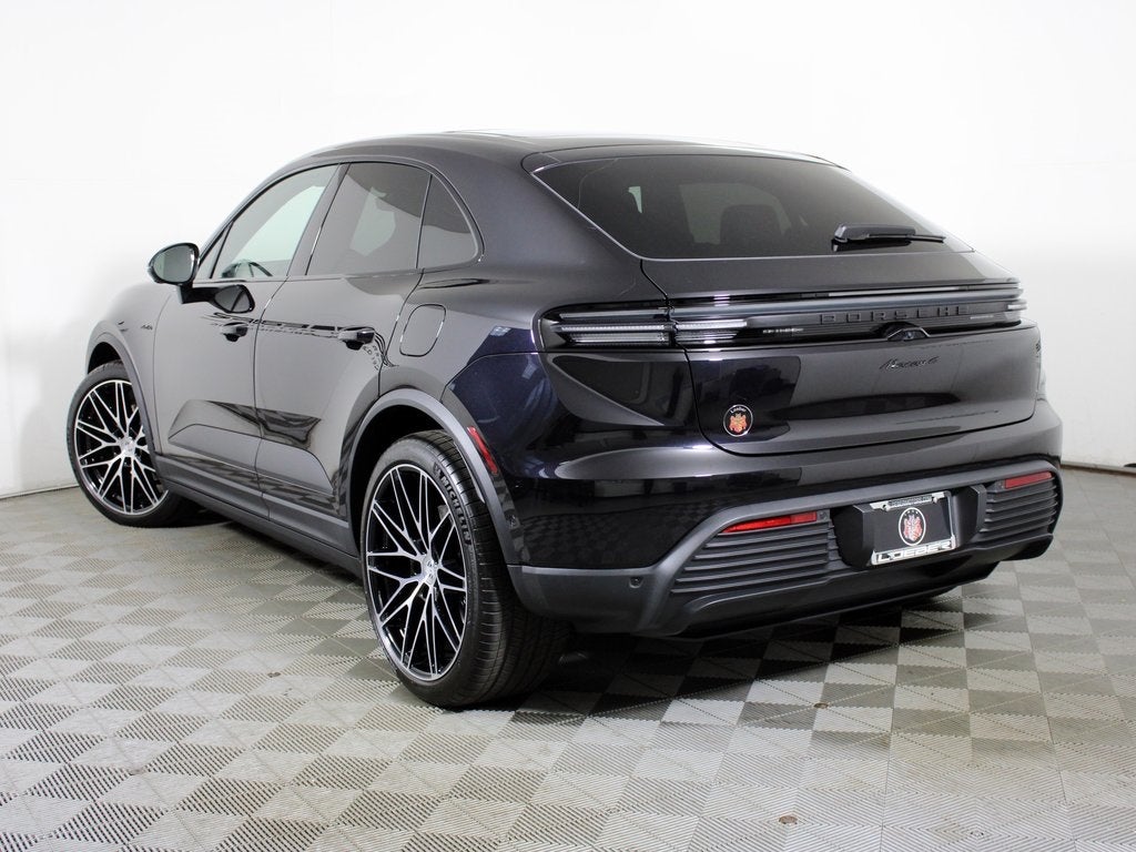 2025 Porsche Macan Electric 4