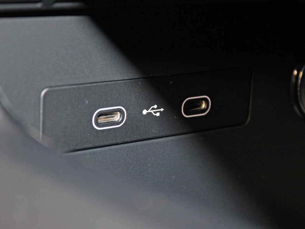 2025 Porsche Macan Electric 4