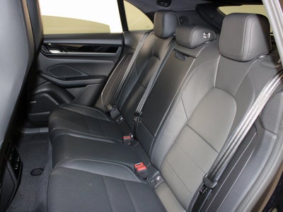 2025 Porsche Macan Electric 4