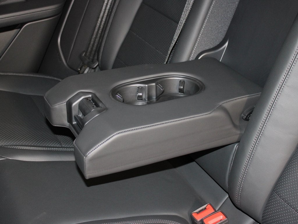 2025 Porsche Macan Electric 4