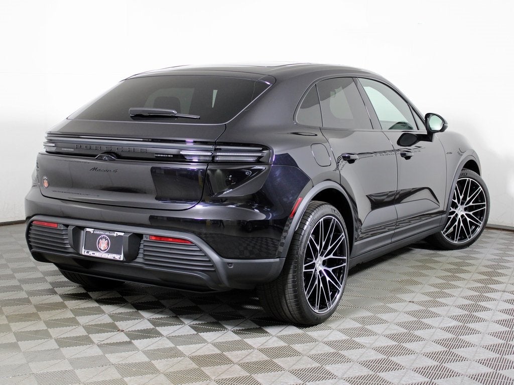 2025 Porsche Macan Electric 4