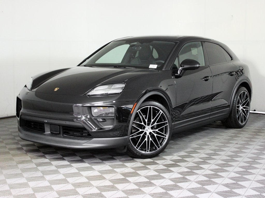 2025 Porsche Macan Electric 4