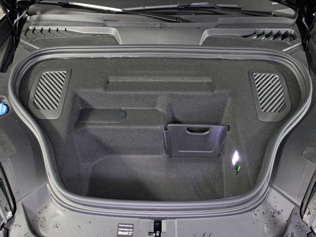 2025 Porsche Macan Electric 4