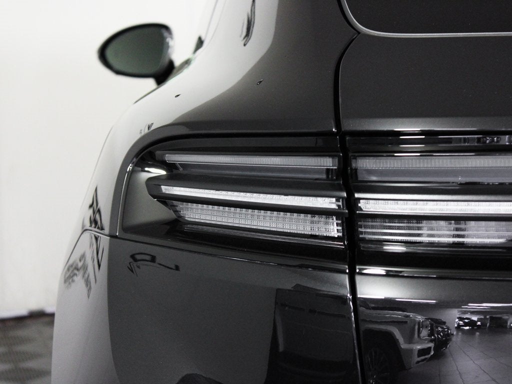 2025 Porsche Macan Electric 4