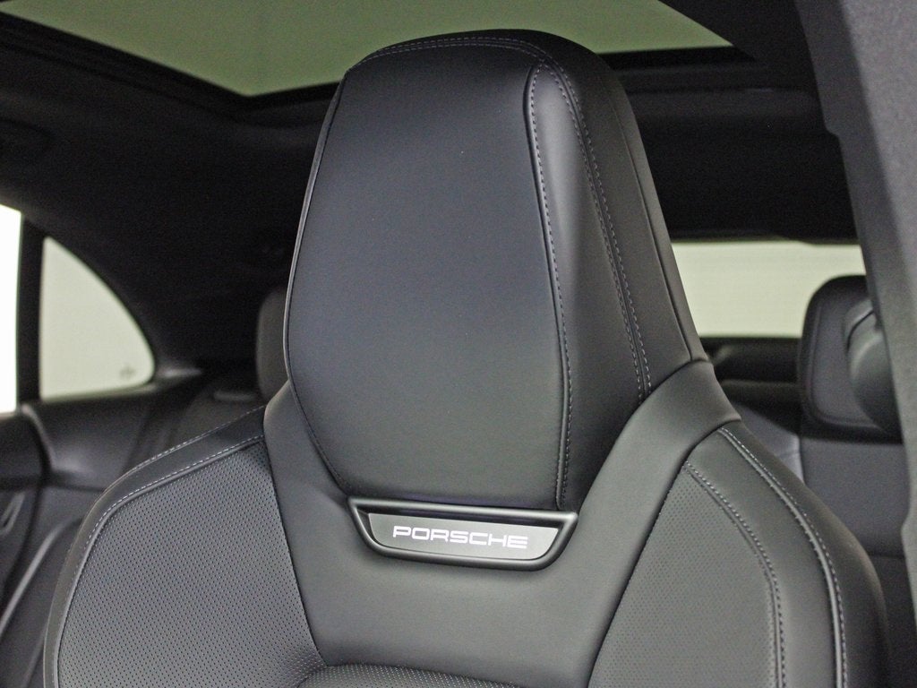 2025 Porsche Macan Electric 4