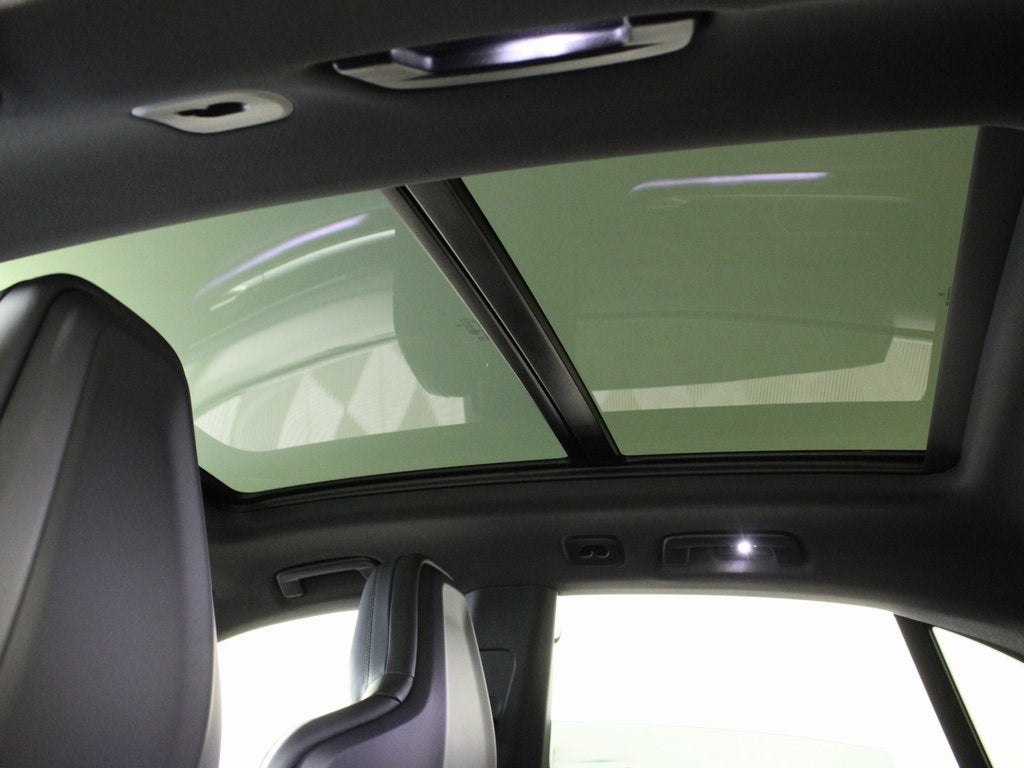 2025 Porsche Macan Electric 4