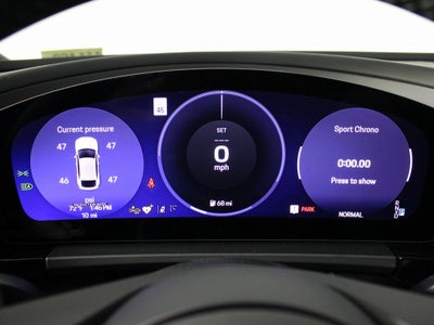 2025 Porsche Macan Electric 4