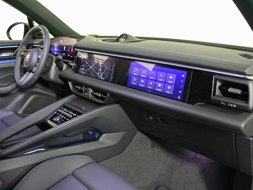 2025 Porsche Macan Electric 4