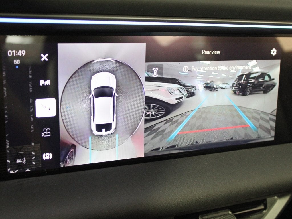 2025 Porsche Macan Electric 4