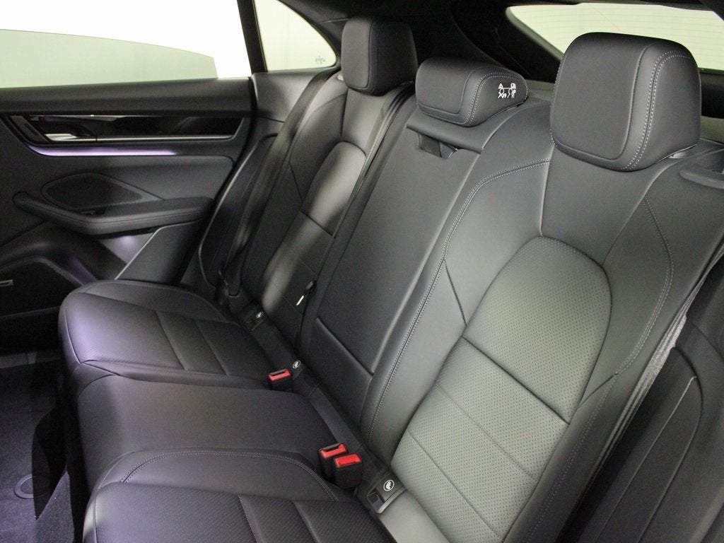 2025 Porsche Macan Electric 4