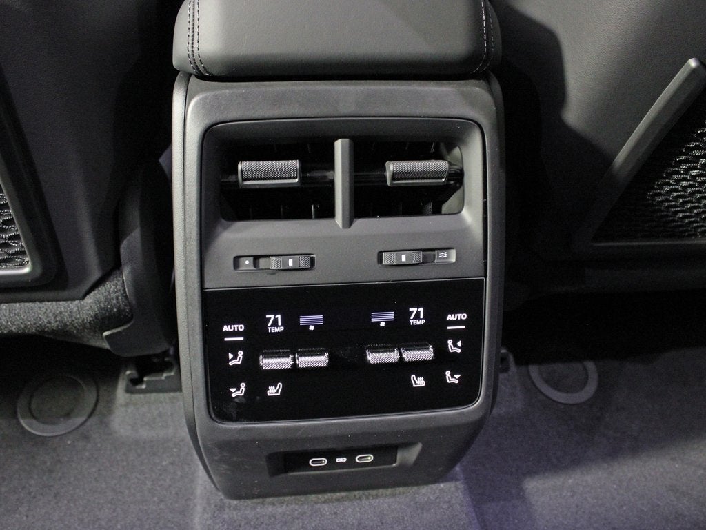 2025 Porsche Macan Electric 4