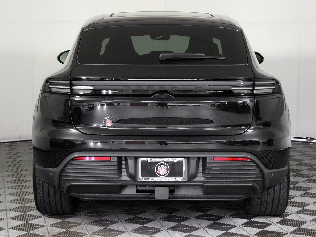 2025 Porsche Macan Electric 4