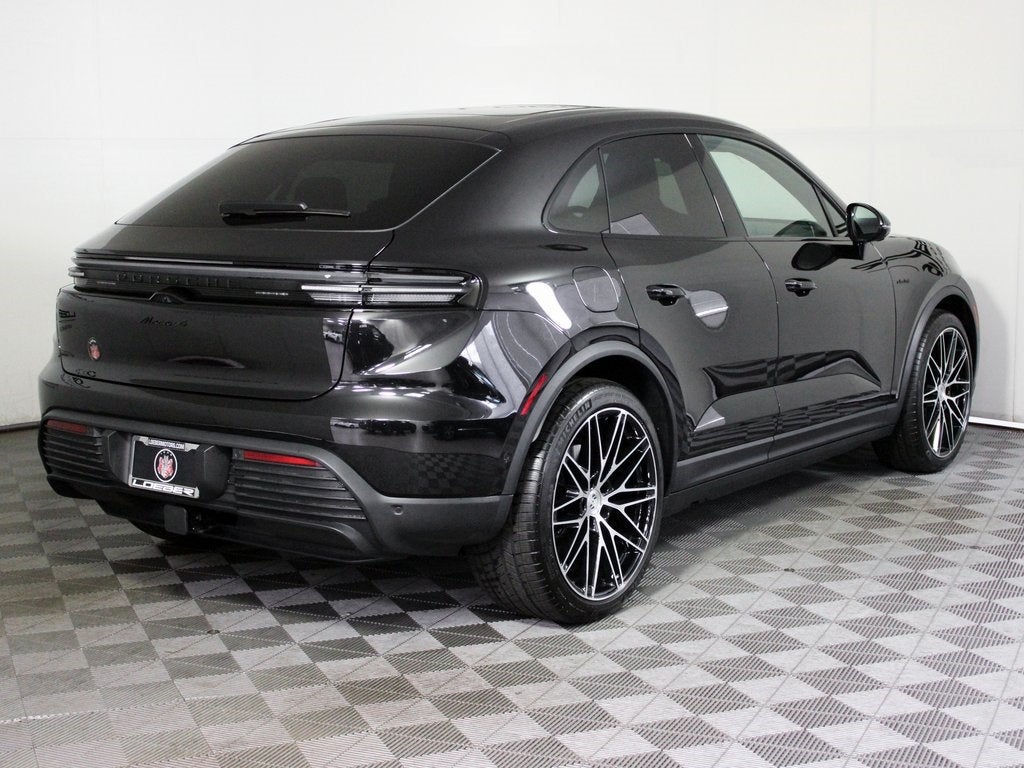 2025 Porsche Macan Electric 4
